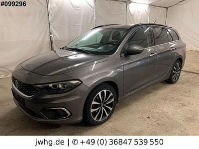 Grau Gebraucht 2016 Fiat Tipo Lounge Kombi | 5.450 € (Guter Preis)