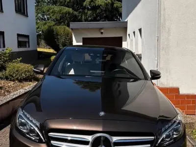 Gebraucht Mercedes C300 204 PS (150 kW) 2014 Braun Limousine
