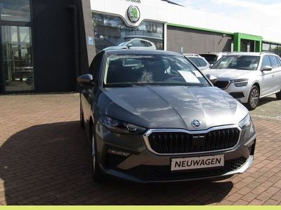 Gebraucht Skoda Scala Selection 116 PS (85 kW) 2024 Grau Kleinwagen