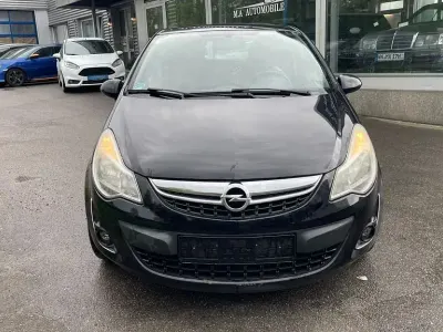 Brugt Opel Corsa Satellite 75 HK (55 kW) 2011 Sort Hatchback