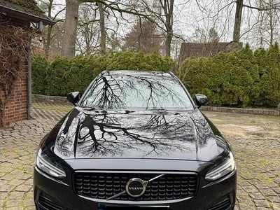 Schwarz Gebraucht 2019 Volvo V90 R-Design Kombi | 24.900 € (Teuer)