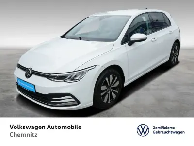 Używany VW Golf VIII Move 131 KM (96 kW) 2023 Biały Sedan/Limuzyna