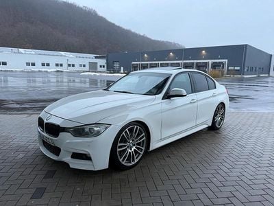 Gebraucht BMW 330 M Sport 258 PS (189 kW) 2014 Weiß Limousine