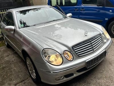 Mercedes E240