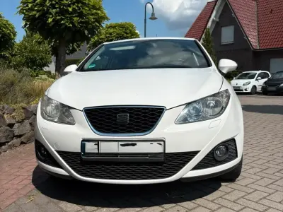 Gebraucht Seat Ibiza SC 105 PS (77 kW) 2011 Weiß Kleinwagen