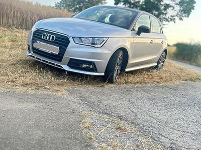 Gebraucht Audi A1 Sportback Sport 95 PS (69 kW) 2017 Silber Kleinwagen