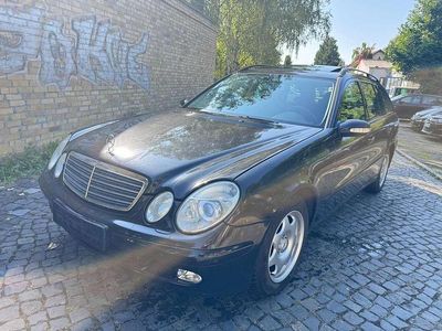 Mercedes E200