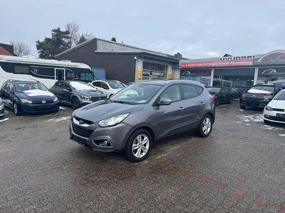 Grau Gebraucht 2012 Hyundai ix35 Premium SUV | 11.490 € (Fairer Preis)