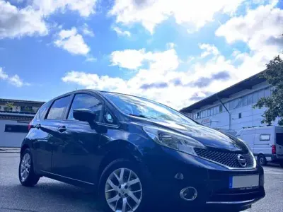 Gebraucht Nissan Note Tekna 80 PS (58 kW) 2015 Schwarz Kleinwagen