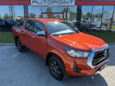 Gebraucht Toyota HiLux Comfort 150 PS (110 kW) 2021 Orange Pickup