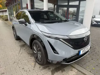Neu Nissan Ariya Evolve 177 kW (242 PS) 2025 Grau SUV