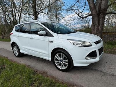 Usata Ford Kuga Titanium 180 CV (132 kW) 2015 Bianco SUV