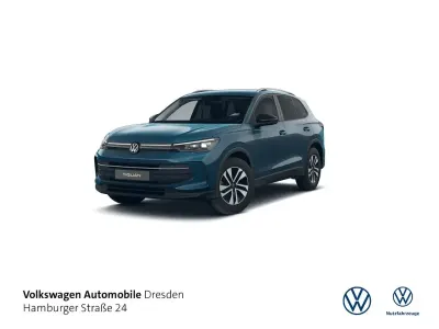 Neu VW Tiguan 150 PS (110 kW) 2026 Nightshade blue metallic SUV