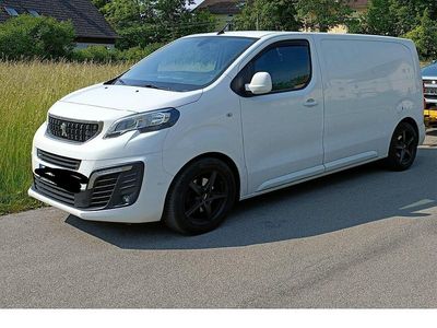 Gebraucht Peugeot Expert 150 PS (110 kW) 2017 Weiß Van