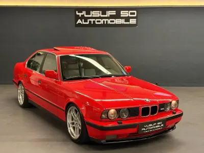 Gebraucht BMW M5 Performance 315 PS (231 kW) 1989 Rot Limousine