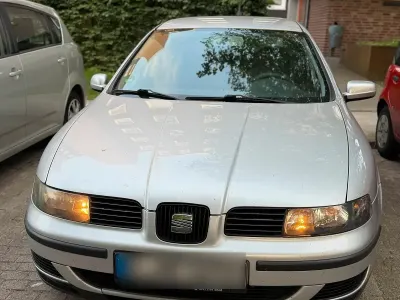 Gebraucht Seat Leon 100 PS (73 kW) 1999 Silber Kleinwagen
