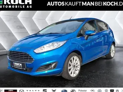 Używany Ford Fiesta Titanium 100 KM (73 kW) 2016 Niebieski Sedan/Limuzyna