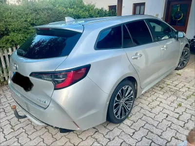 Gebraucht Toyota Corolla Hybrid 184 PS (135 kW) 2021 Silber Kombi