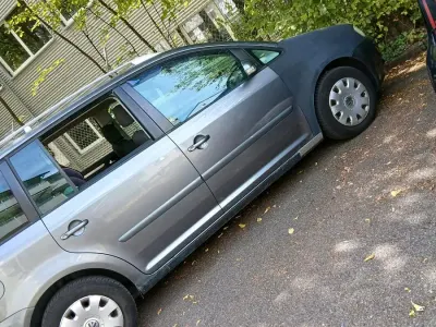 Gebraucht VW Touran 140 PS (102 kW) 2004 Grau Van / Kleinbus