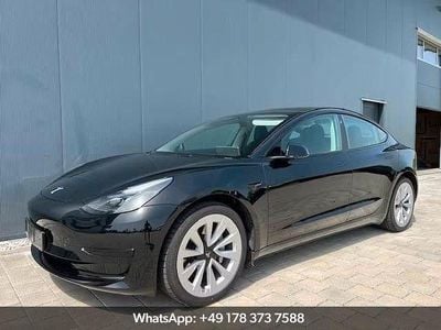 Begagnad Tesla Model 3 Standard Range Plus 261 kW (355 HK) 2022 Svart Sedan