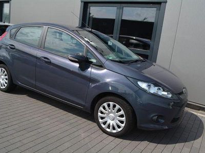 Grau Gebraucht 2011 Ford Fiesta Trend Kleinwagen | 6.900 € (Teuer)