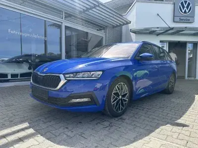 Gebraucht Skoda Octavia Clever 150 PS (110 kW) 2021 Energyblau Kombi