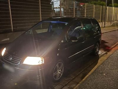 Gebraucht VW Sharan 143 PS (105 kW) 2010 Schwarz Van / Kleinbus