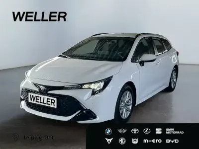 Używany Toyota Corolla Comfort 140 KM (102 kW) 2025 Biały Kombi