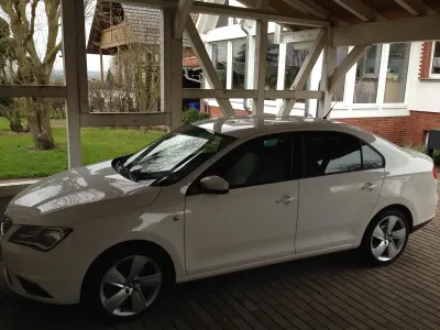 Gebraucht Seat Toledo 105 PS (77 kW) 2014 Weiß Kleinwagen