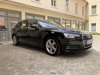 Schwarz Gebraucht 2018 Audi A4 Sport Kombi | 13.500 € (Fairer Preis)