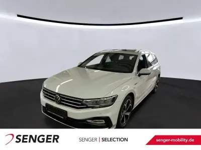 Gebraucht VW Passat R-line 150 PS (110 kW) 2024 Weiß Kombi