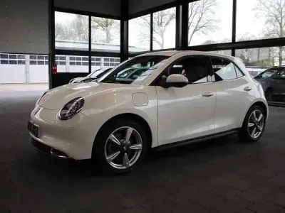 Usata Ora 03 125 kW (171 CV) 2023 Bianco Utilitaria