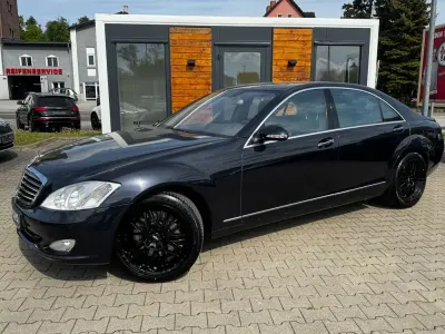 Gebraucht Mercedes S500 387 PS (284 kW) 2008 Blau Limousine