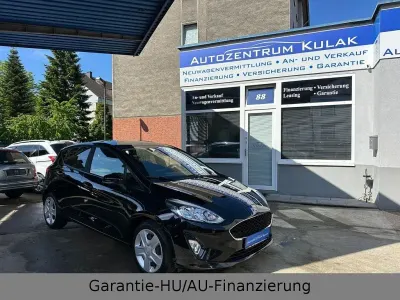 Gebraucht Ford Fiesta Cool & Connect 101 PS (74 kW) 2020 Schwarz Kleinwagen