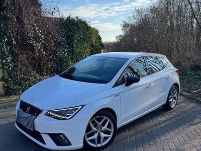 Weiß Gebraucht 2019 Seat Ibiza FR-Line Limousine | 13.850 € (Fairer Preis)
