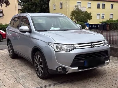 Gebraucht Mitsubishi Outlander 150 PS (110 kW) 2014 Silber SUV