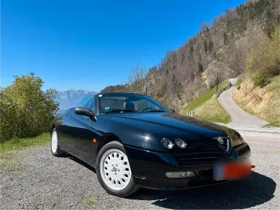 Gebraucht Alfa Romeo Spider 150 PS (110 kW) 2002 Schwarz Cabrio