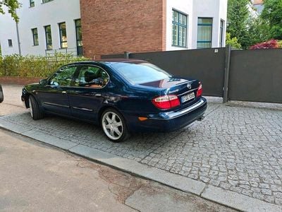 Nissan Maxima