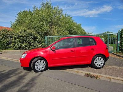 Usata VW Golf V Trendline 102 CV (75 kW) 2007 Rosso Utilitaria