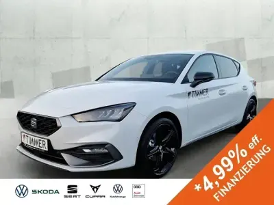Gebraucht Seat Leon Black Edition 150 PS (110 kW) 2025 Weiß Limousine