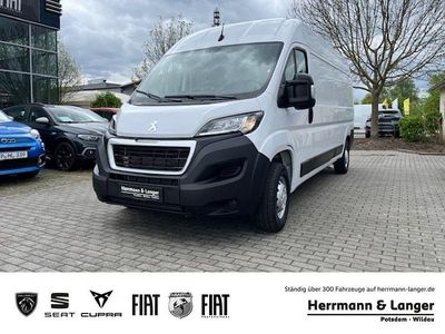 Gebraucht Peugeot Boxer Avantage 140 PS (102 kW) 2023 Lackierung weiss icy/deckende Van
