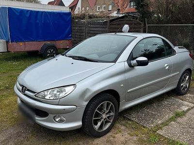 Gebraucht Peugeot 206 CC 109 PS (80 kW) 2005 Silber Cabrio