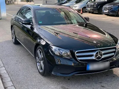 Gebraucht Mercedes E350 258 PS (189 kW) 2017 Schwarz Limousine