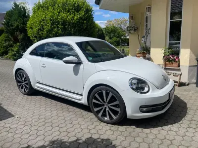 Gebraucht VW Beetle Cup 105 PS (77 kW) 2014 Weiß Kleinwagen