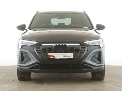 Usado Audi Q8 e-tron S-Line 300 kW (408 HP) 2023 Cinzento SUV