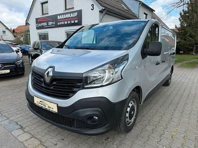 Second-hand Renault Trafic Komfort 120 CP (88 kW) 2016 Argintiu Monovolum