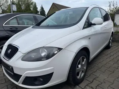 Gebraucht Seat Altea XL 105 PS (77 kW) 2012 Weiß Van / Kleinbus