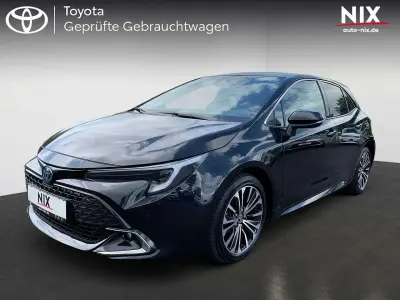 Gebraucht Toyota Corolla Team 140 PS (102 kW) 2023 Black mica Limousine