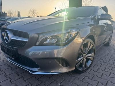 Gebraucht Mercedes CLA180 122 PS (89 kW) 2019 Grau Limousine
