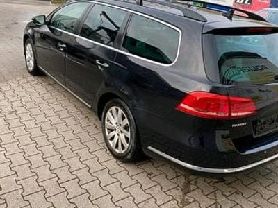 Gebraucht VW Passat Comfortline 122 PS (89 kW) 2011 Schwarz Kombi